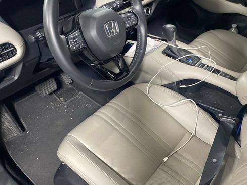 Used 2024 Honda HR-V EX-L image 37