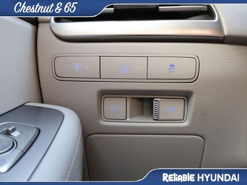 Certified 2024 Hyundai Palisade SEL AWD/4WD image 32