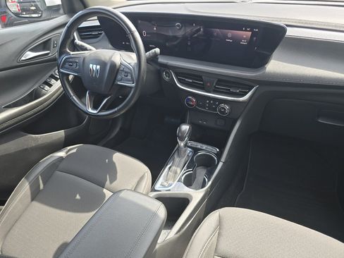 Used 2024 Buick Encore GX Preferred FWD image 24