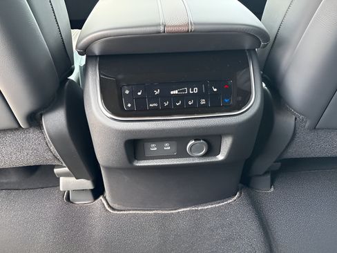 New 2026 Nissan Armada Platinum Reserve AWD/4WD image 38