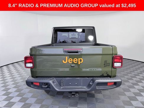 Used 2023 Jeep Gladiator Willys image 4