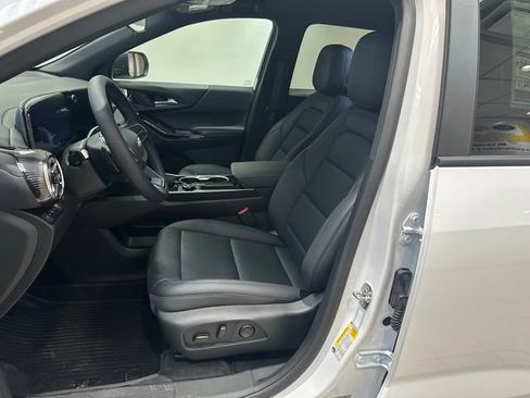 New 2027 Chevrolet Equinox LT w/ Convenience Package II AWD/4WD image 6