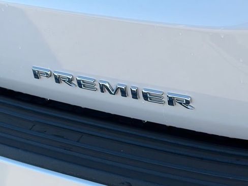 Used 2025 Chevrolet Tahoe Premier image 9