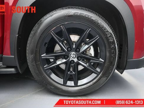 Used 2024 Toyota Grand Highlander AWD image 42