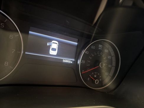 Used 2022 Kia Forte LXS FWD image 2