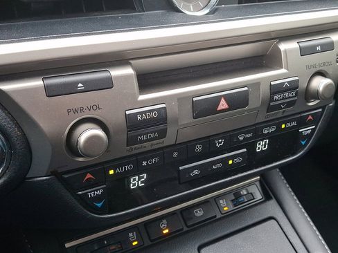 Used 2016 Lexus ES 350 w/ Luxury Package w/Wood Trim image 28