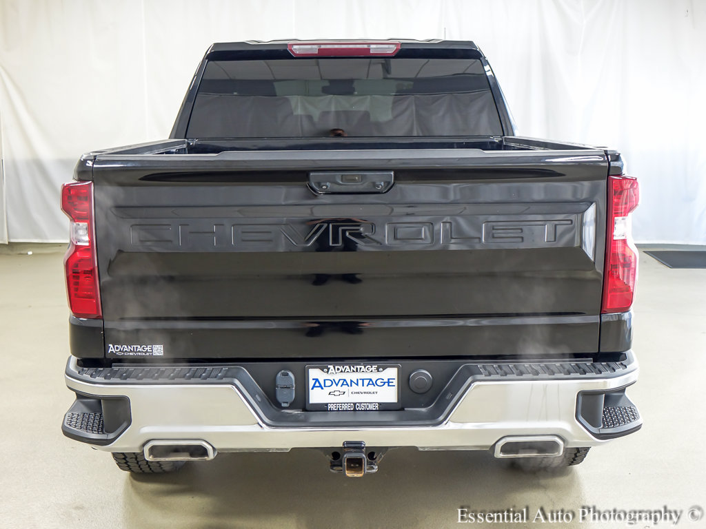 Used 2023 Chevrolet Silverado 1500 LT w/ Z71 Off-Road Package AWD/4WD image 6