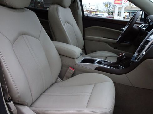 Used 2013 Cadillac SRX Luxury w/ Driver Awareness Package image 13