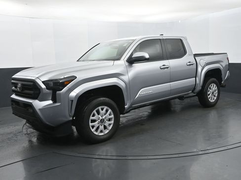 Used 2024 Toyota Tacoma SR5 w/ SR5 Upgrade Package image 1
