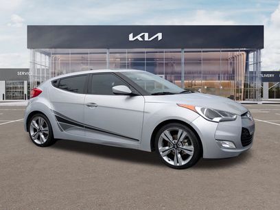 Used 2017 Hyundai Veloster Value Edition w/ Graphic Package (Lower Body)