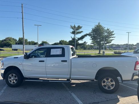 Used 2024 RAM 3500 Big Horn AWD/4WD image 17