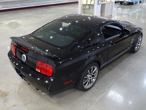 Used 2007 Ford Mustang Shelby GT500 RWD image 14