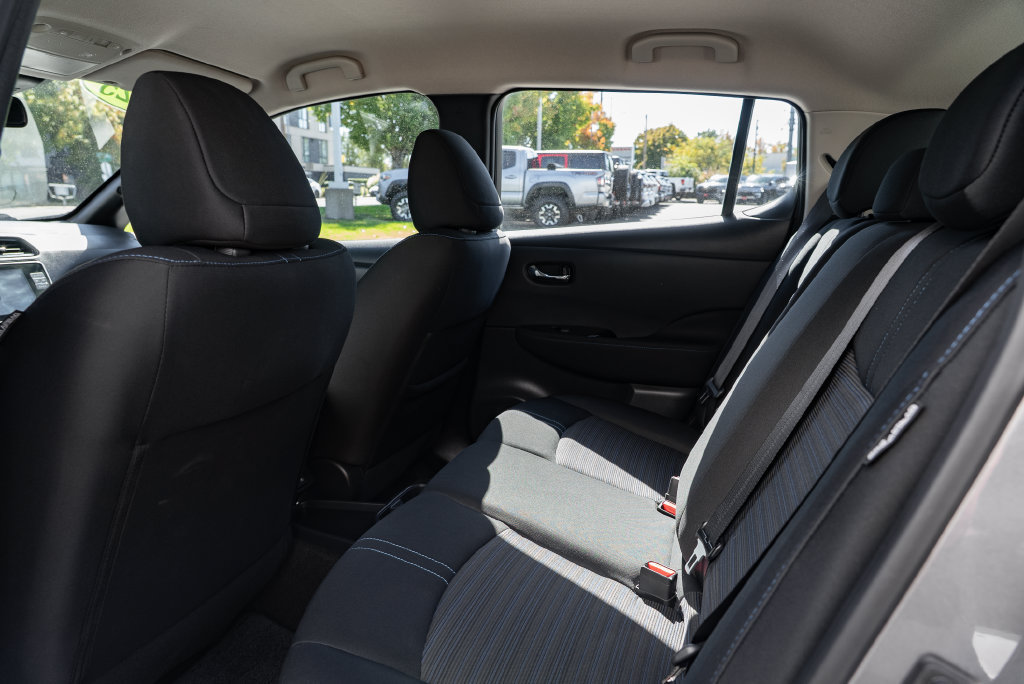 Used 2025 Nissan Leaf SV Plus FWD image 22