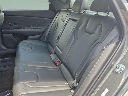 New 2026 Hyundai Elantra SEL Sport FWD image 16