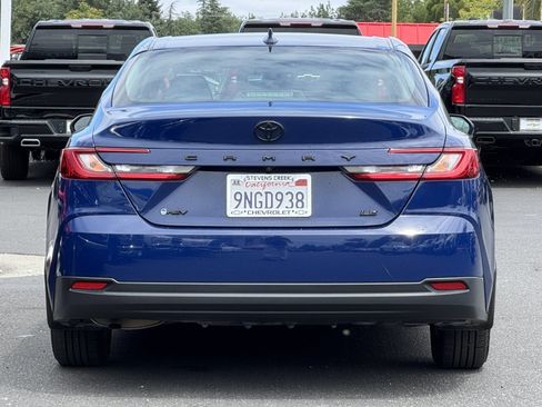 Used 2025 Toyota Camry LE FWD image 9
