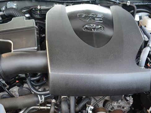 Used 2023 Toyota Tacoma SR image 22