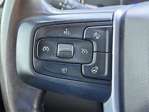 Used 2020 GMC Sierra 1500 SLT image 17