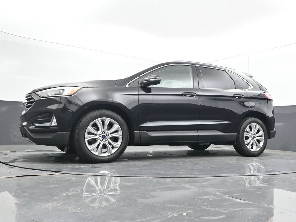 Used 2020 Ford Edge Titanium AWD/4WD image 28