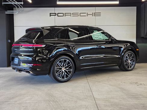 New 2026 Porsche Cayenne AWD/4WD image 6