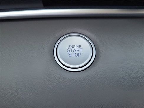 New 2025 Hyundai Elantra Sport image 12