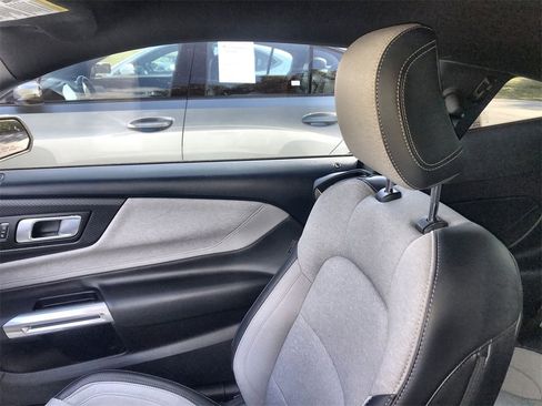 Used 2024 Ford Mustang Coupe image 23