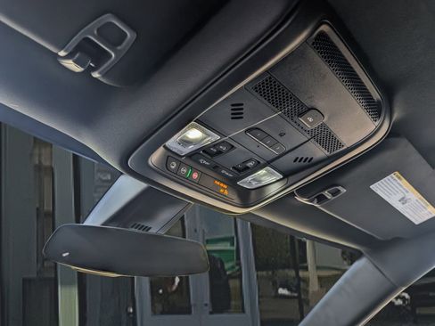 New 2025 Cadillac XT5 Premium Luxury image 32