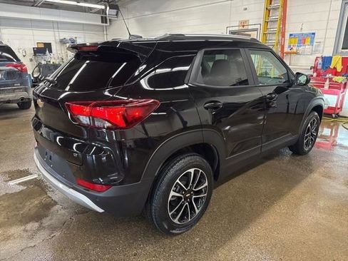 New 2026 Chevrolet TrailBlazer LT w/ Convenience Package AWD/4WD image 6