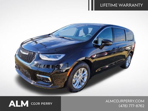 New 2026 Chrysler Pacifica Select FWD image 1