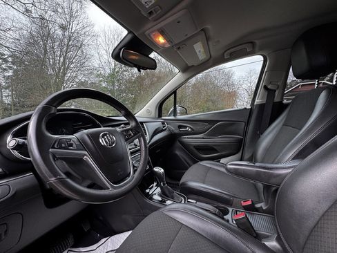 Used 2018 Buick Encore Preferred image 12
