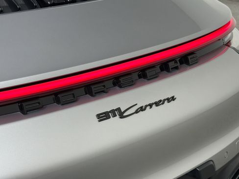 Certified 2021 Porsche 911 Carrera image 17