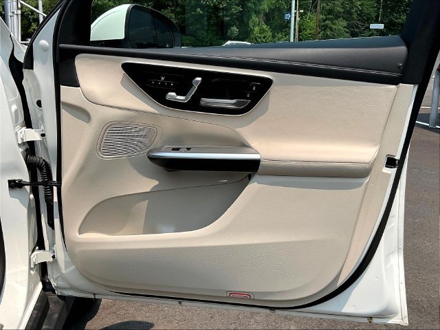 Certified 2023 Mercedes-Benz GLC 300 4MATIC image 30