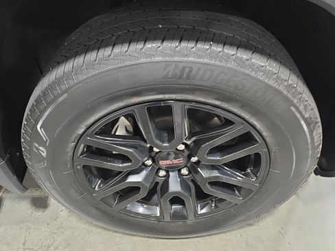 Used 2023 GMC Sierra 1500 Elevation image 24