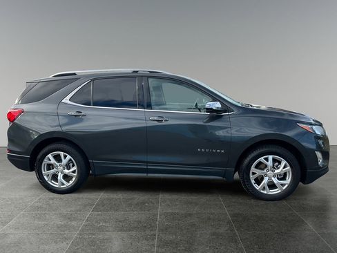 Used 2019 Chevrolet Equinox Premier w/ LPO, Cargo Package AWD/4WD image 8
