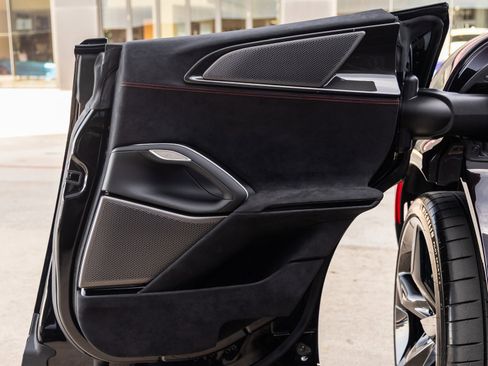 Used 2025 Ferrari Purosangue image 43