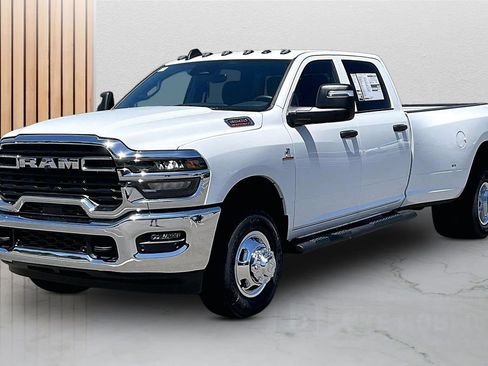 New 2026 RAM 3500 Tradesman AWD/4WD image 4