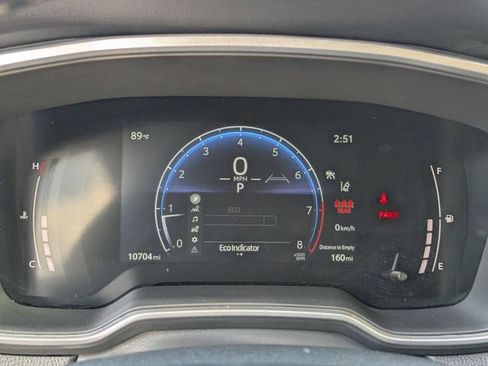 Used 2023 Toyota Corolla Cross XLE w/ Convenience Package FWD image 32