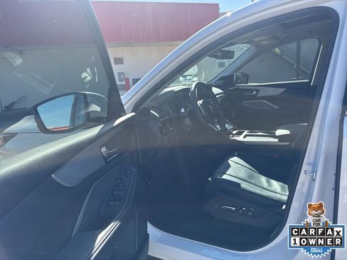 Used 2026 Acura MDX w/ Technology Package image 9