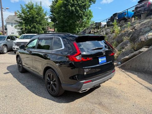 Used 2025 Honda CR-V Sport Touring image 4