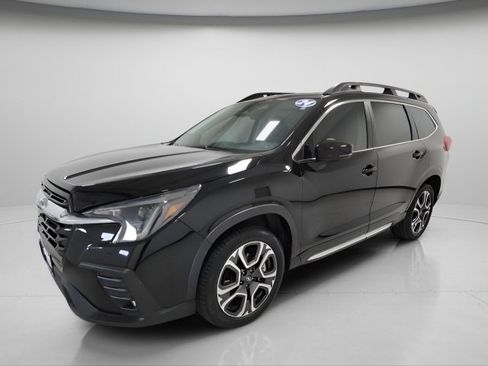 Used 2024 Subaru Ascent Limited w/ Technology Package image 11