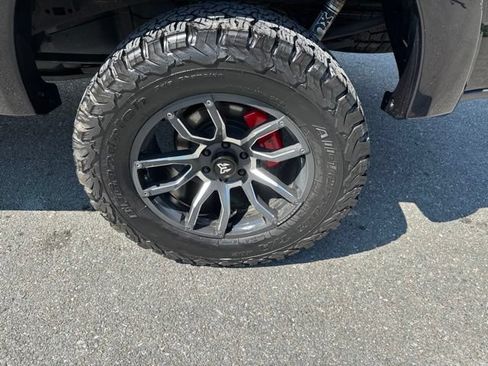 Used 2022 Ford F150 XLT w/ Equipment Group 302A High AWD/4WD image 11