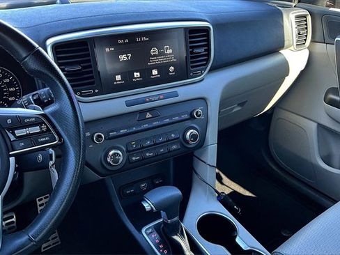 Used 2022 Kia Sportage Nightfall Edition image 21