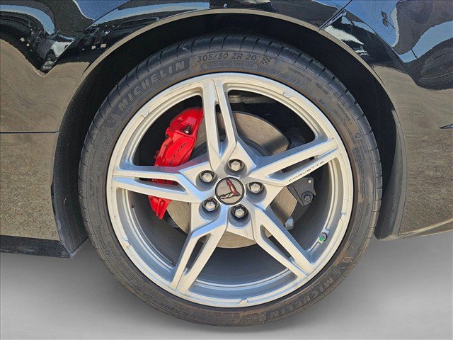 Used 2024 Chevrolet Corvette Stingray Coupe w/ 1LT RWD image 22