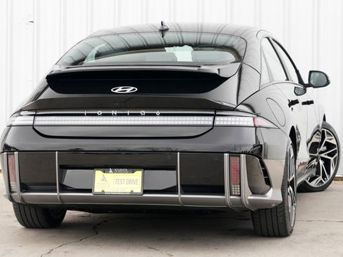 Used 2023 Hyundai Ioniq 6 SEL image 4