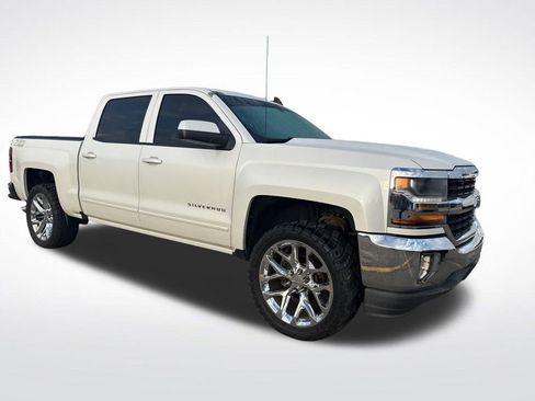 Used 2017 Chevrolet Silverado 1500 LT w/ All Star Edition image 4