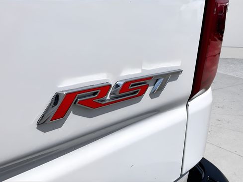 Used 2022 Chevrolet Silverado 1500 RST RWD image 21