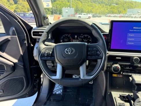 Certified 2026 Toyota 4Runner TRD Sport Premium AWD/4WD image 17