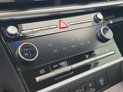 New 2026 Hyundai Santa Fe SE image 29