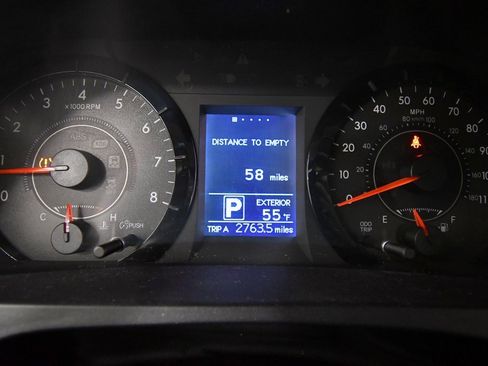 Used 2015 Toyota Sienna LE image 22