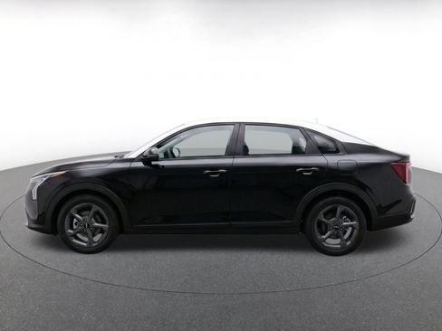 Used 2025 Kia K4 FWD image 4