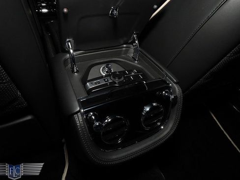 Used 2013 Bentley Mulsanne RWD image 22
